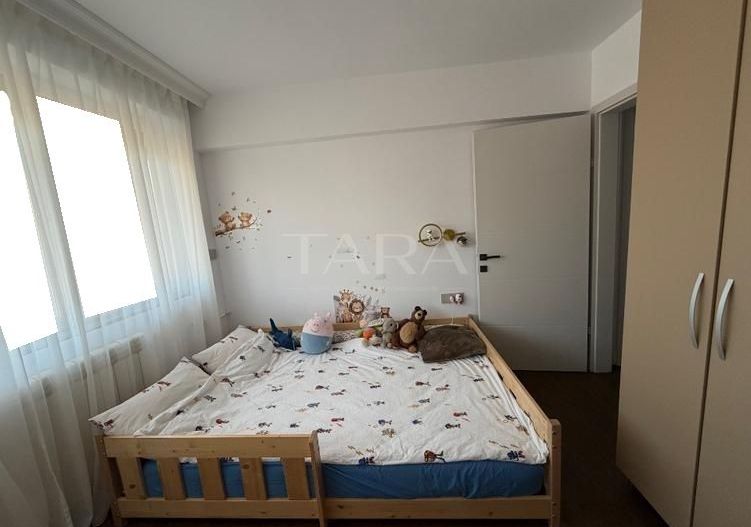 Apartament 3 camere semidecomandat, parter înalt – Grigorescu. - Poză 3