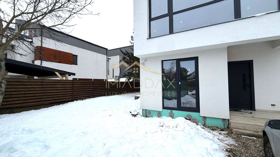 Vila moderna 6 camere // 190mp // teren 300mp // Tunari - Poză 30