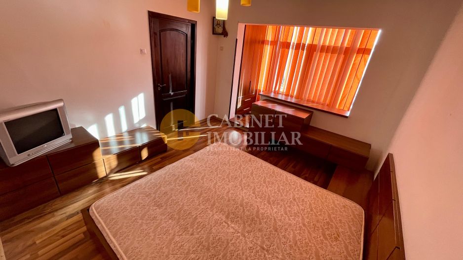 Apartament cu 3 camere - Etaj Intermediar - Fara Risc - Podu Ros - Poză 4