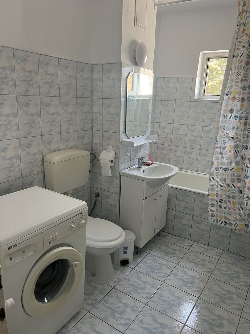 Apartament spațios cu 3 camere, 75 mp, decomandat, 2 băi, 2 balcoane – - Poză 9