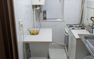 Camera mobilată de închiriat în apartament cu 2 camere, Tătărași - zona Ateneu - Poză 7