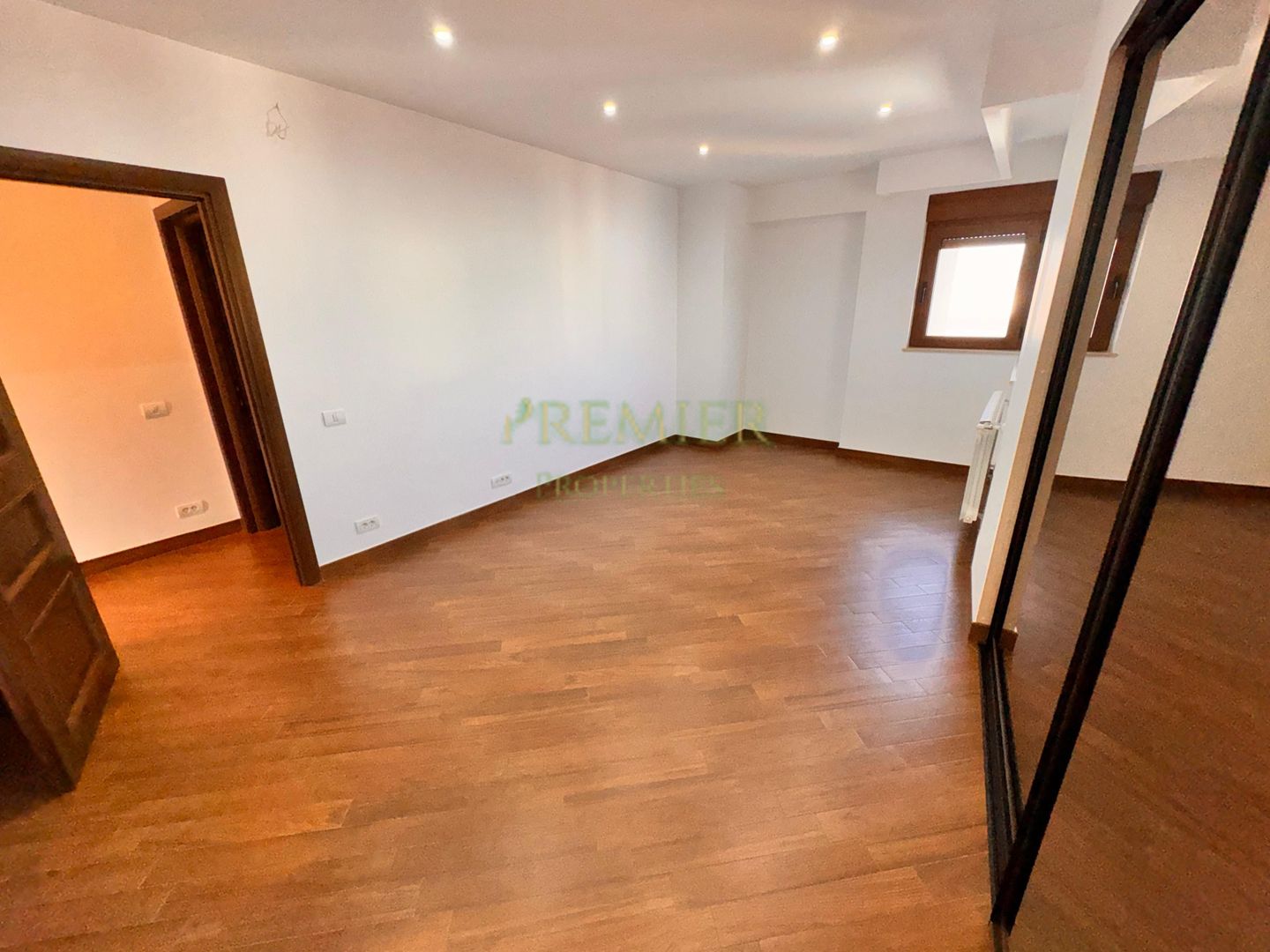 Apartament  bloc 2010 Dorobani - Poză 9