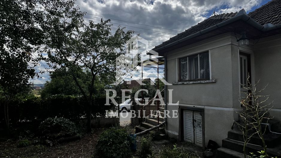 Casă de vânzare în Peștișu Mare – Teren generos de 1.513 mp - Poză 2