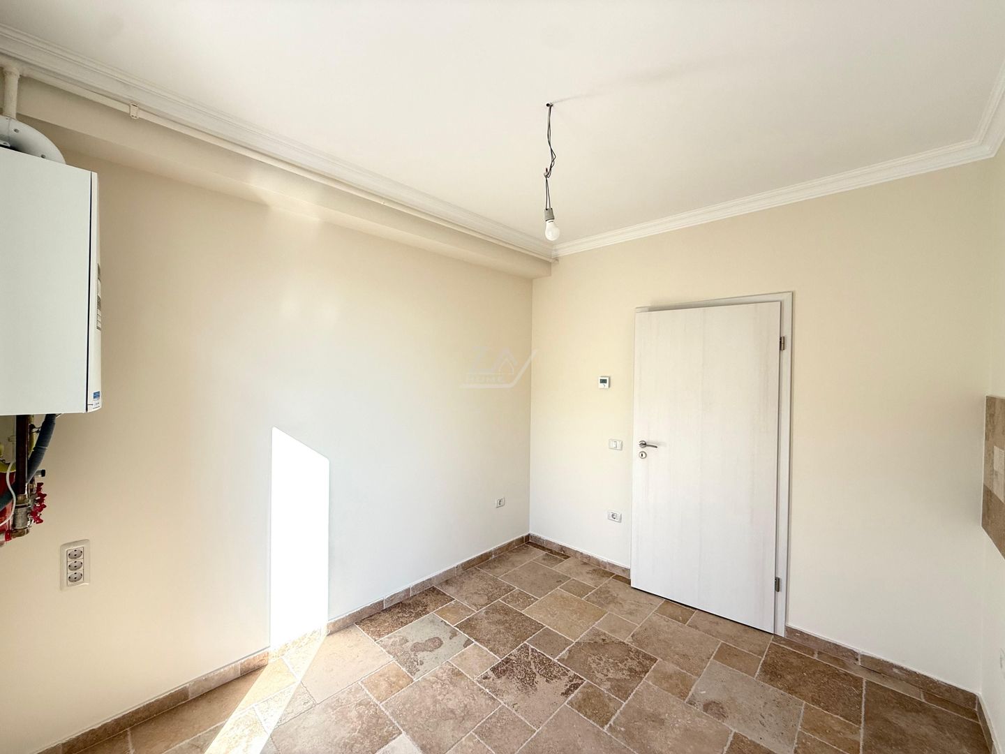 Bloc finalizat. Locatie excelenta. Decomandat. Loc de parcare. - Poză 4
