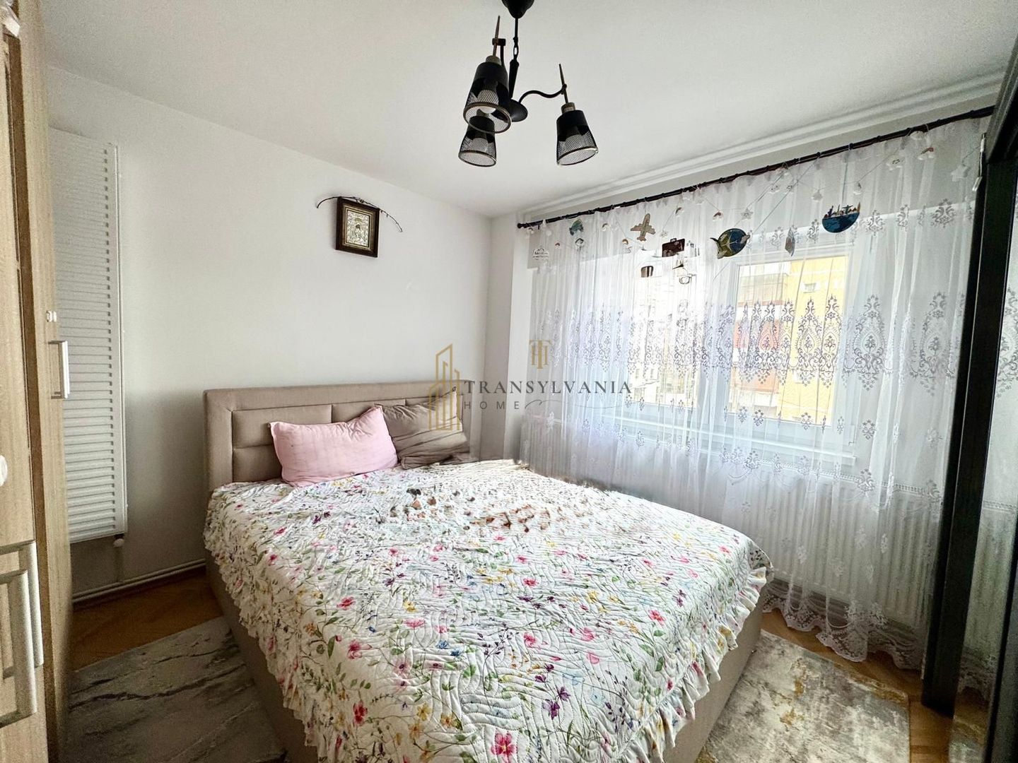 Apartament 2 camere decomandat, etaj intermediar Calea Dumbravii - Poză 1