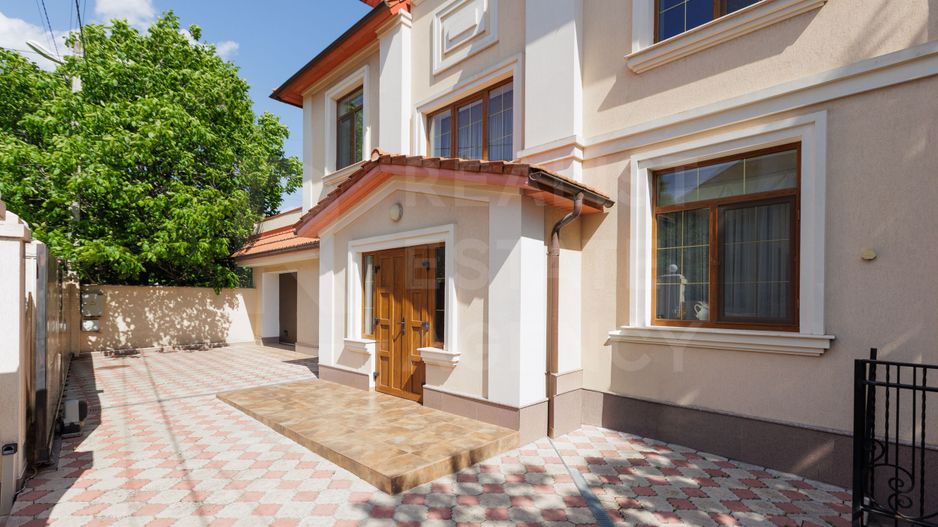 Vânzare, casă 3 nivele, stradela  5 Pomicultorului, Codru - Poză 7