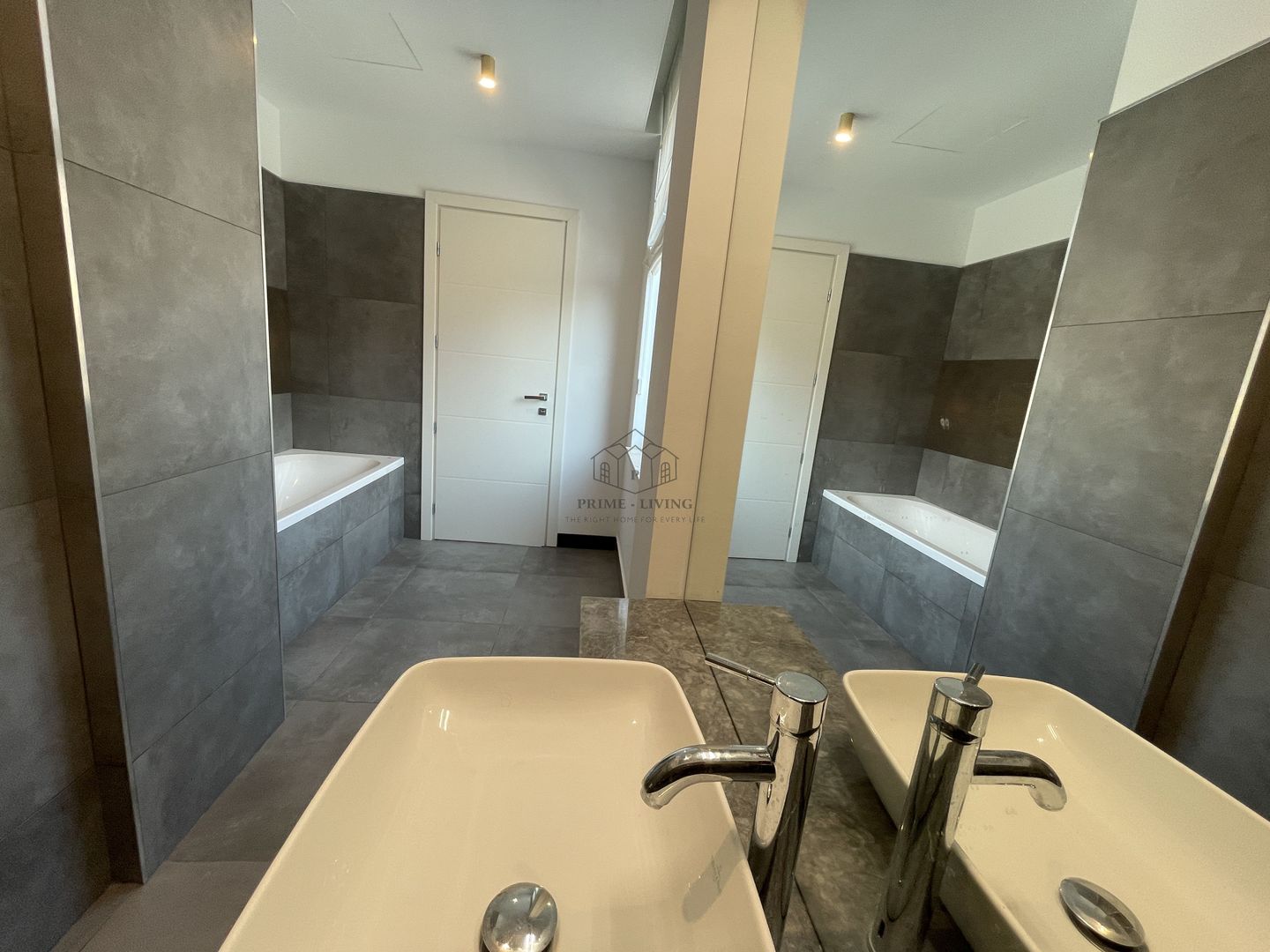 PENTHOUSE SUPERB CU 2 CAMERE DE 100 MP IN INIMA DOROBANTI CAPITALE - Poză 10