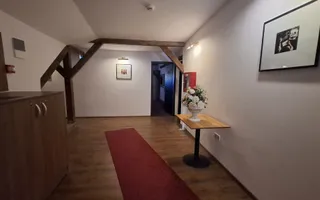 Pensiune 12 camere de închiriat | Central, Sibiu | terasă - Poză 50