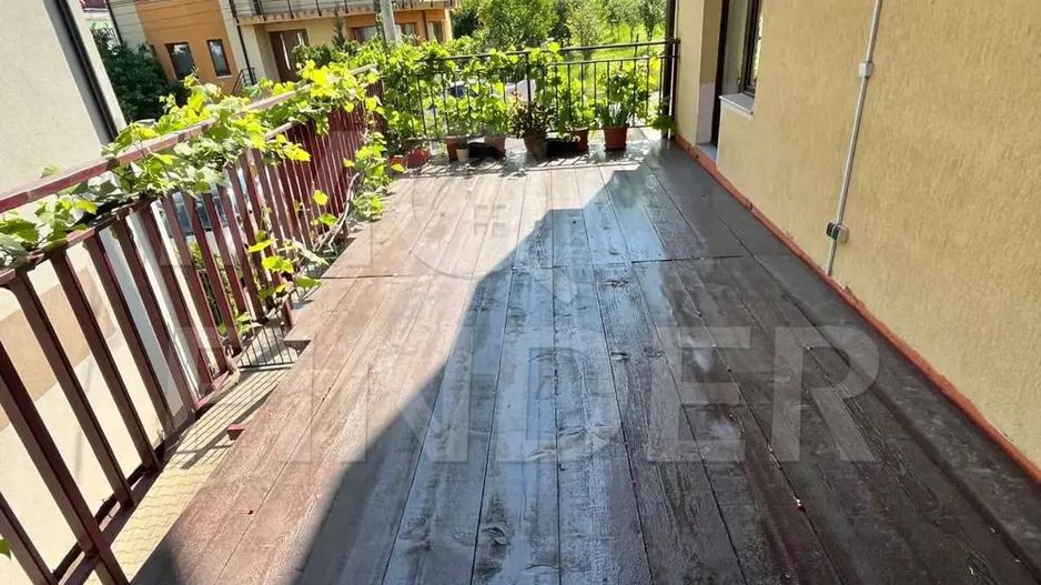 Vanzare apartament 3 camere in vila cu 6 apartamente in Buna Ziua - Poză 10