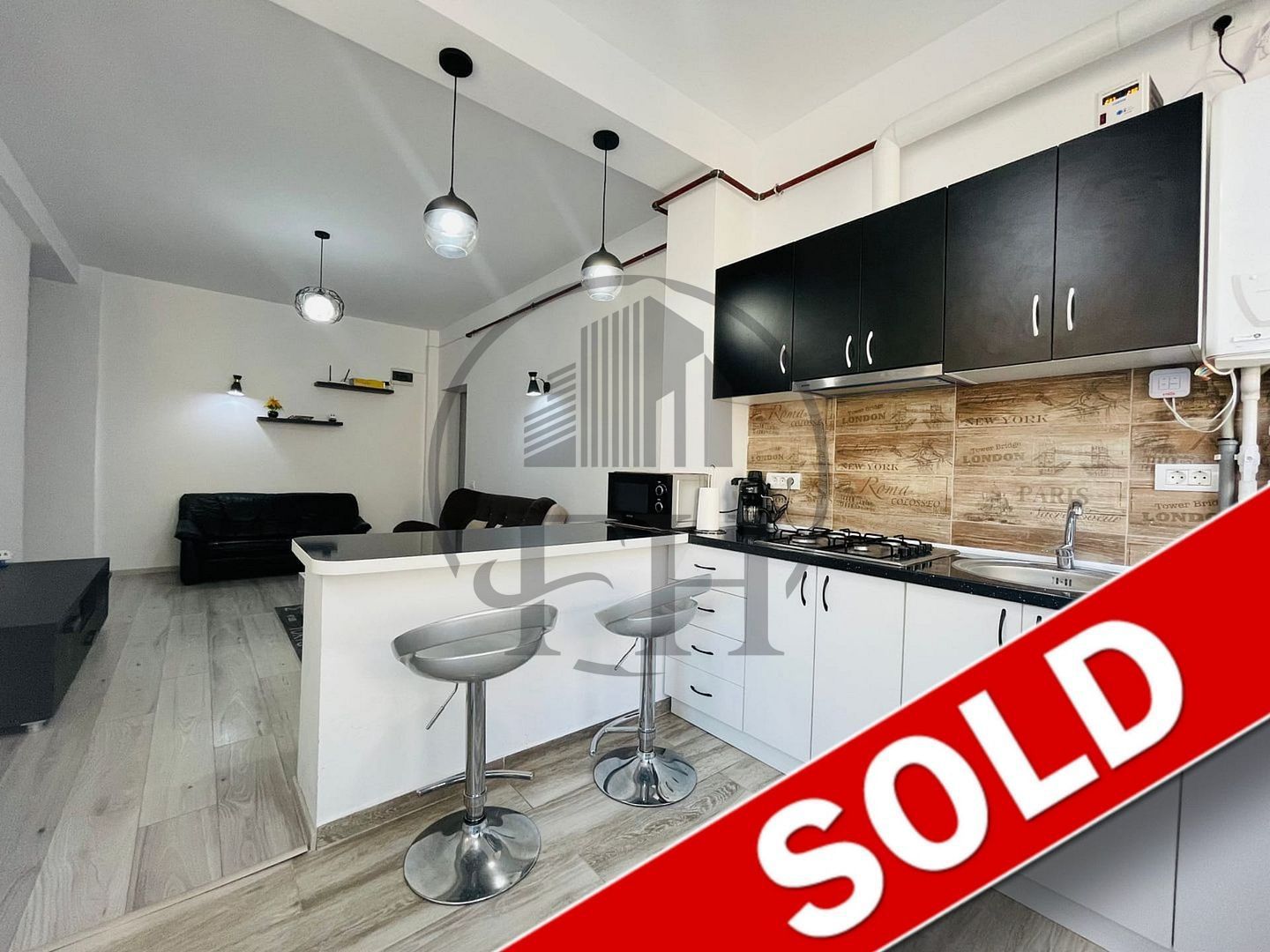 SOLD / VANDUT Apartament cu 2 camere de vânzare în zona Nord - Poză 1