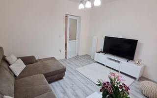 Casă cu teren generos pretabila pentru afacere - Poză 22