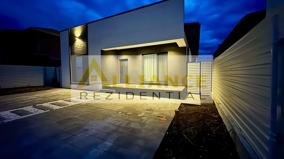 CASA PARTER-4 CAMERE- TEREN 444 MP-STR.MIORITA - Poză 2