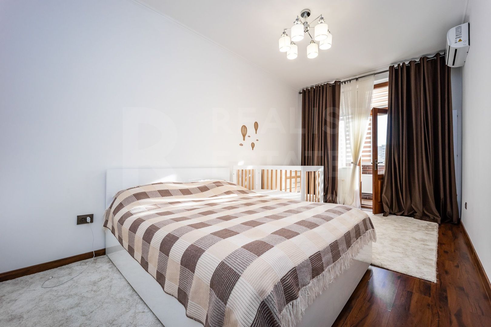 Vânzare, apartament 2 camere + living, str. Alecu Russo, Ciocana - Poză 7