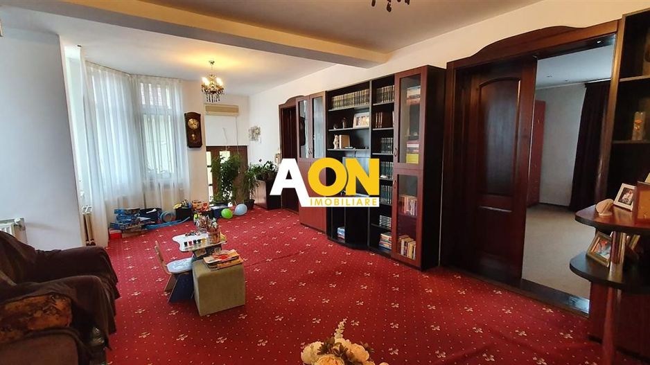 Casa 5 camere cu garaj 1043 mp teren zona Maieri - Poză 6
