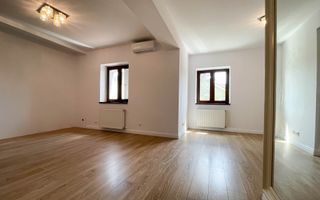 Amazing 6 Rooms Villa // Private Pool // 4 Parking Place / Erou Iancu Nicolae - Poză 26