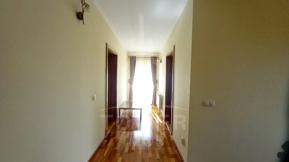 Proprietate deosebită de vânzare în Șelimbăr (zona Dracula) - Poză 12