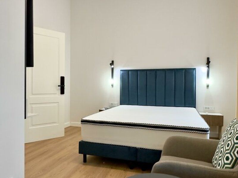 Magheru: 5 camere cu băi proprii – business regim hotelier care deja produce. - Poză 15