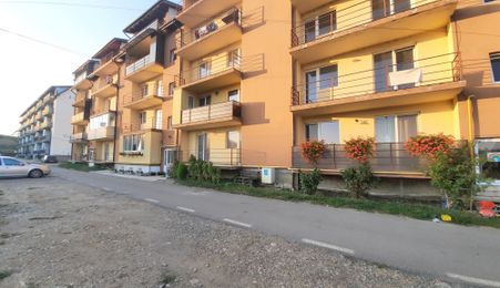 Apartament 3 camere, parcare, zona Apahida!