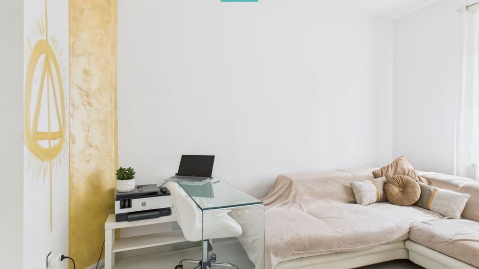 Apartament cu 2 camere și terasă generoasă - Poză 3