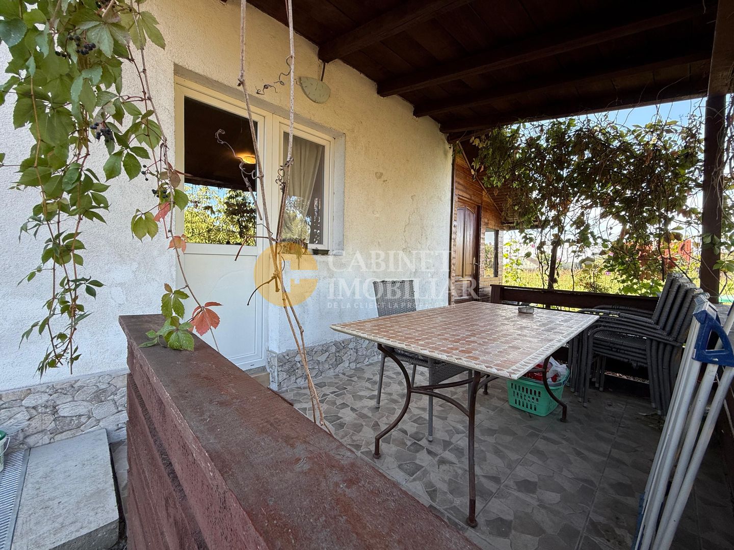 Aroneanu - Casa la asfalt - 420mp teren - 3 camere - Canalizare - Poză 14