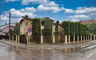 Casă/Vilă Ultracentrală Pașcani – Pe Colț – Ideal Business sau Locuință – Mobilată/Utilată - Poză 1