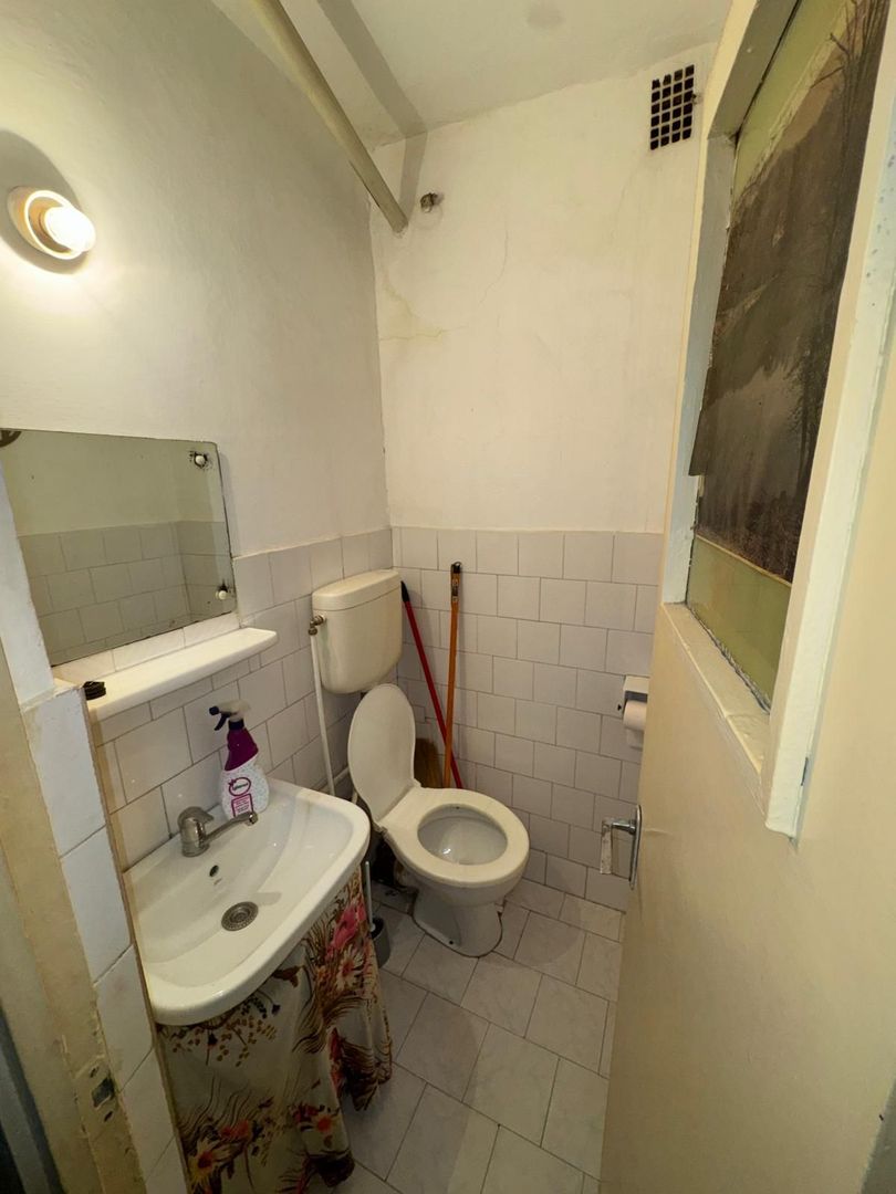 vand apartament 3 camere , zona Splai Mihai Viteazul ,et 1, incalzire - Poză 8