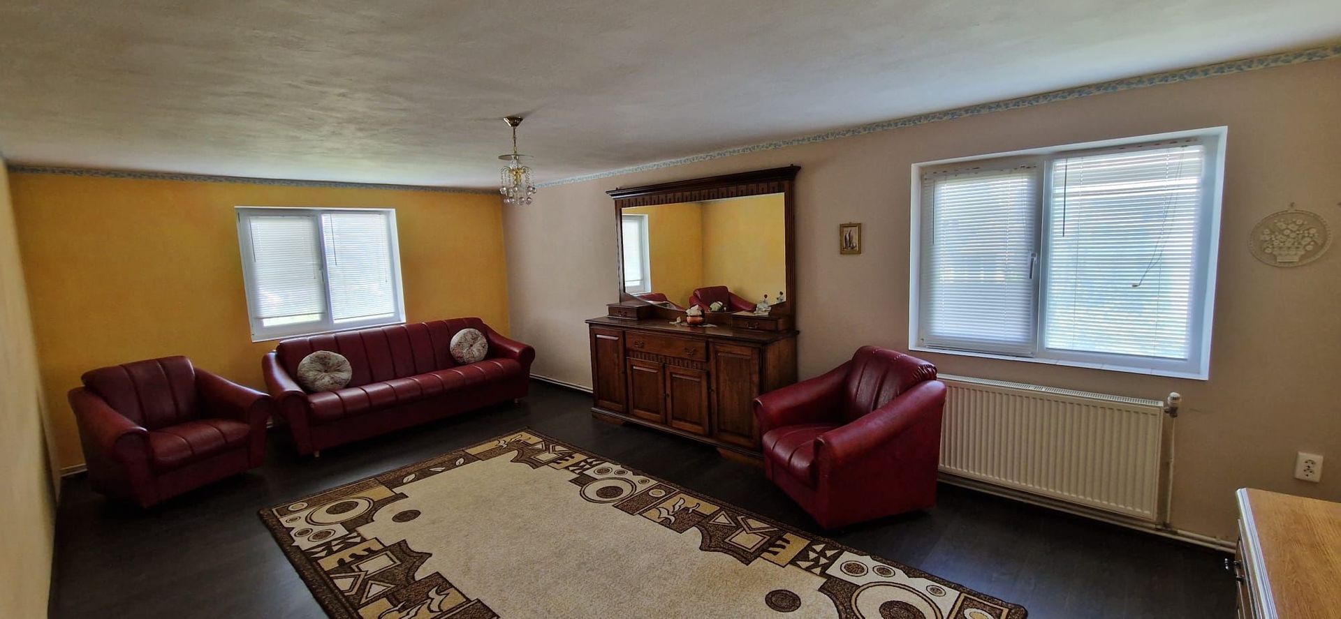 SE VINDE -proprietate cu posibilitati multiple în Fălticeni - Poză 5