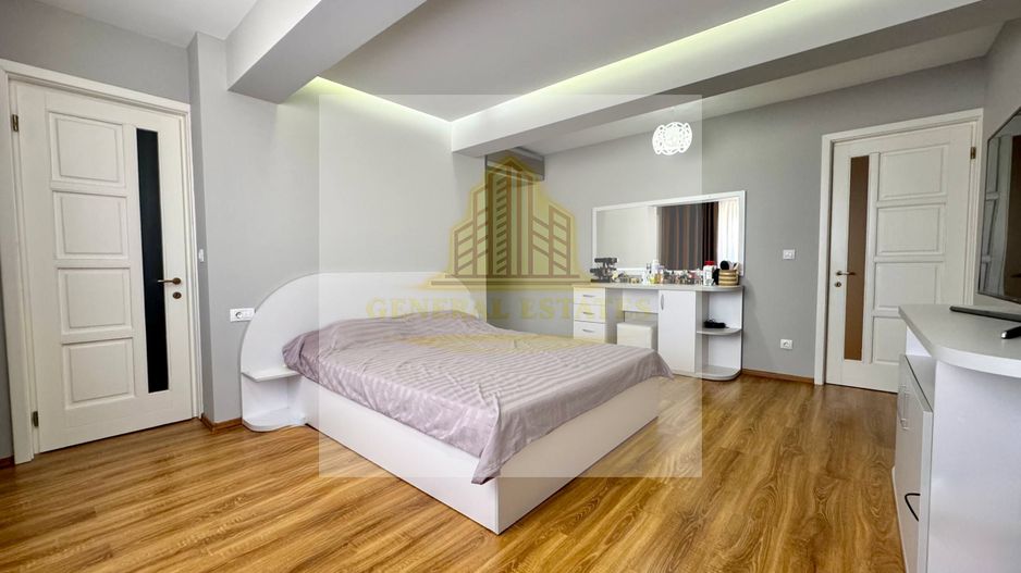 Vânzare apartament cu 3 camere - 130 m.p - în Zona CUG, Iași. - Poză 10