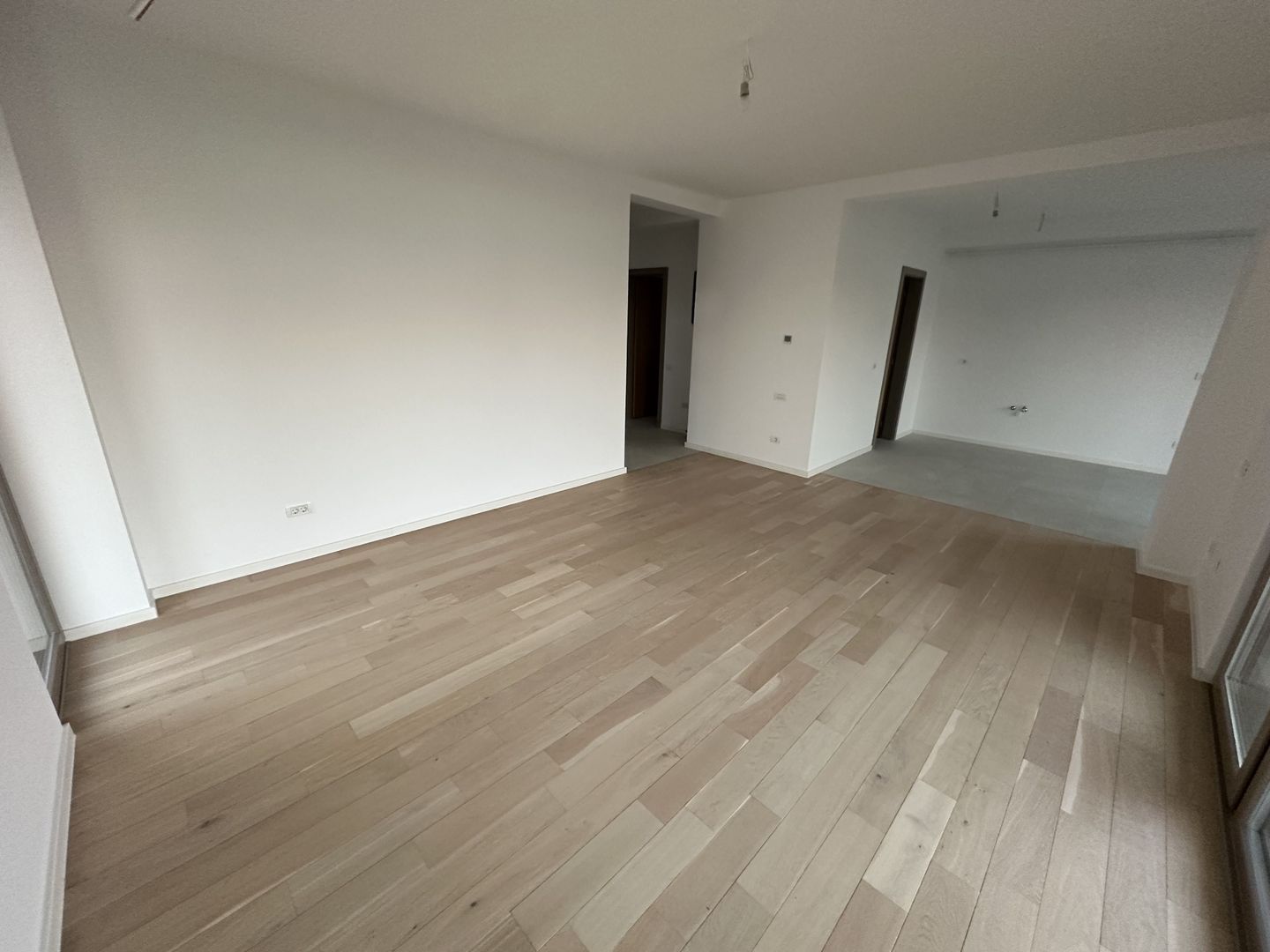 Casa cu 4 camere - Dumbravita - Poză 6