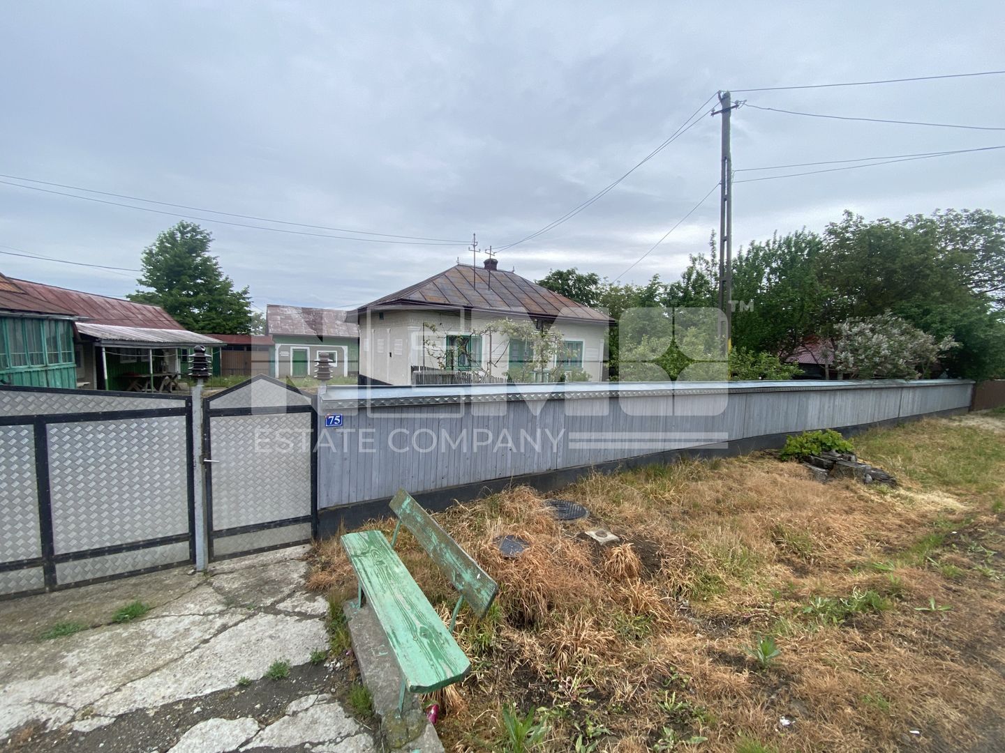 Casa la Tara | Balinesti | 16 ARI - Poză 1