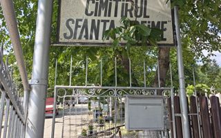 Loc de veci în Cimitirul Sfânta Treime Păcurari, Iași - Poză 3