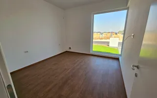 Casa parter cu 4 camere - comuna Berceni - Poză 12