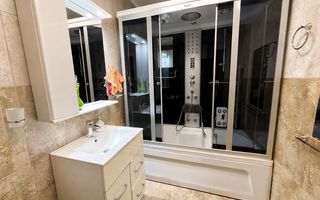 Apartament 2 camere cu 2 balcoane si parcare subterana, Str. Eroilor - Poză 8
