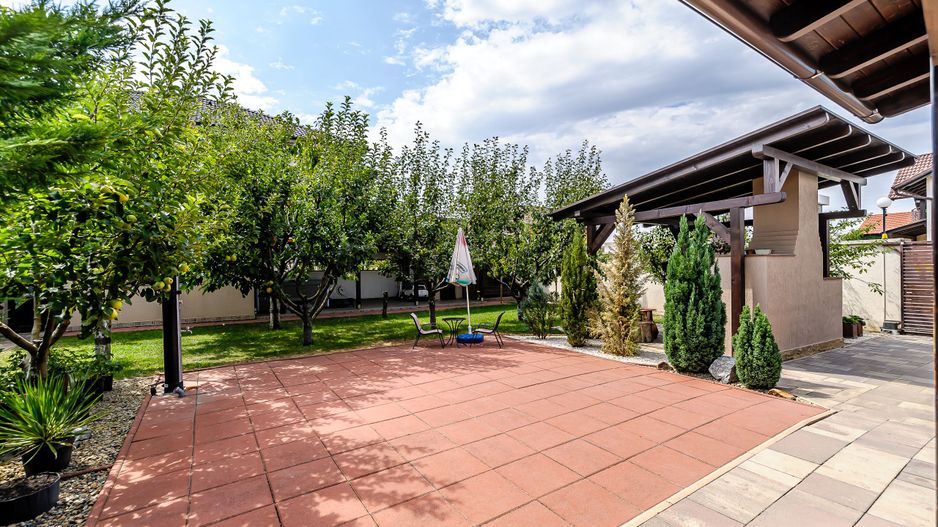 PREȚ NOU! Vilă de lux - 5 camere - Bujac, Arad - COMISION 0% - Poză 3