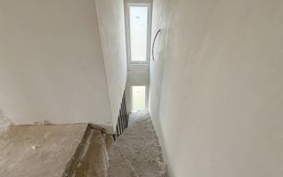 Casa  tip duplex/Zona strazii Urusagului. - Poză 18