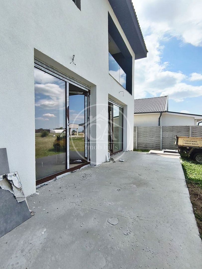 Apartament la casă de vanzare cu 2 camere si curte, Santandrei, Bihor - Poză 8