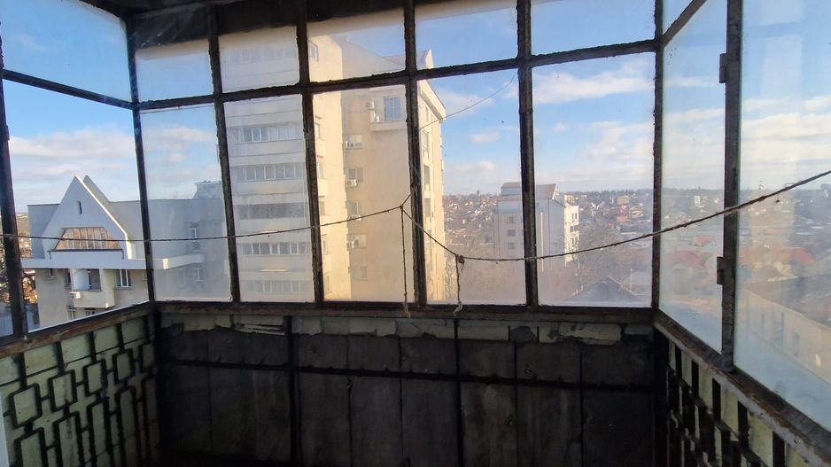 Apartament 3 camere dec 72 mp Bld. Independentei 179000 euro - Poză 9