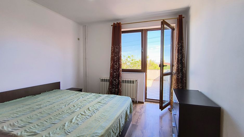 Năvodari | Casă spațioasă cu teren mare - Poză 12