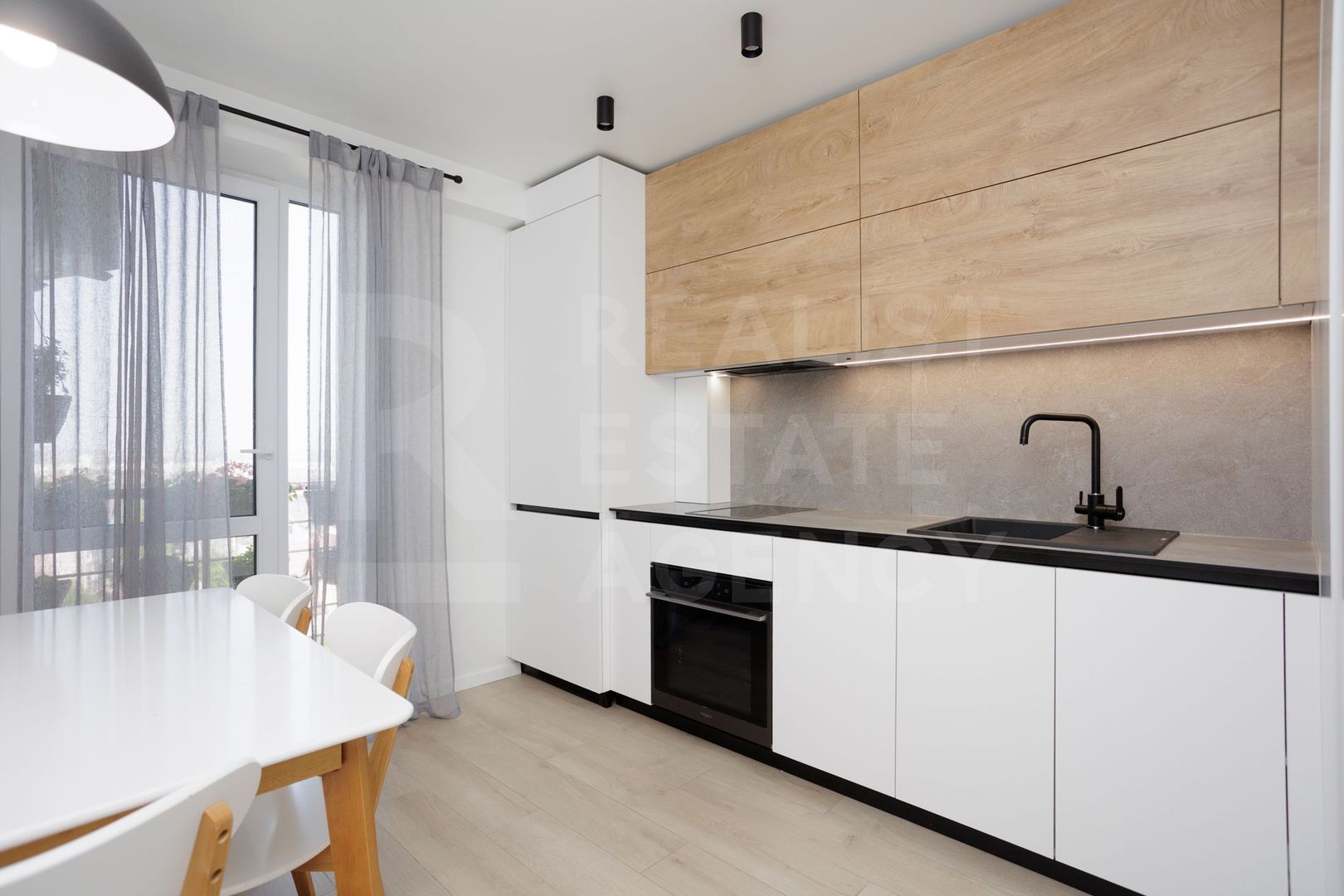 Apartament cu 2 camere, 57 mp, str. Nicolae Dimo, Durlești - Poză 1