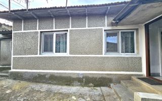 Casă de vanzare in Medgidia in zona centrala - Poză 1