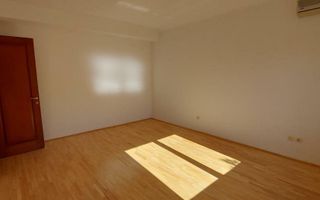 Vila de vanzare direct de la proprietar. - Poză 8