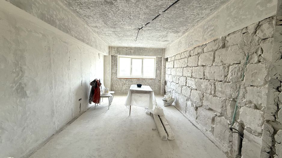APARTAMENT SPATIOS CU VEDERE PE 2 PARTI - Poză 9