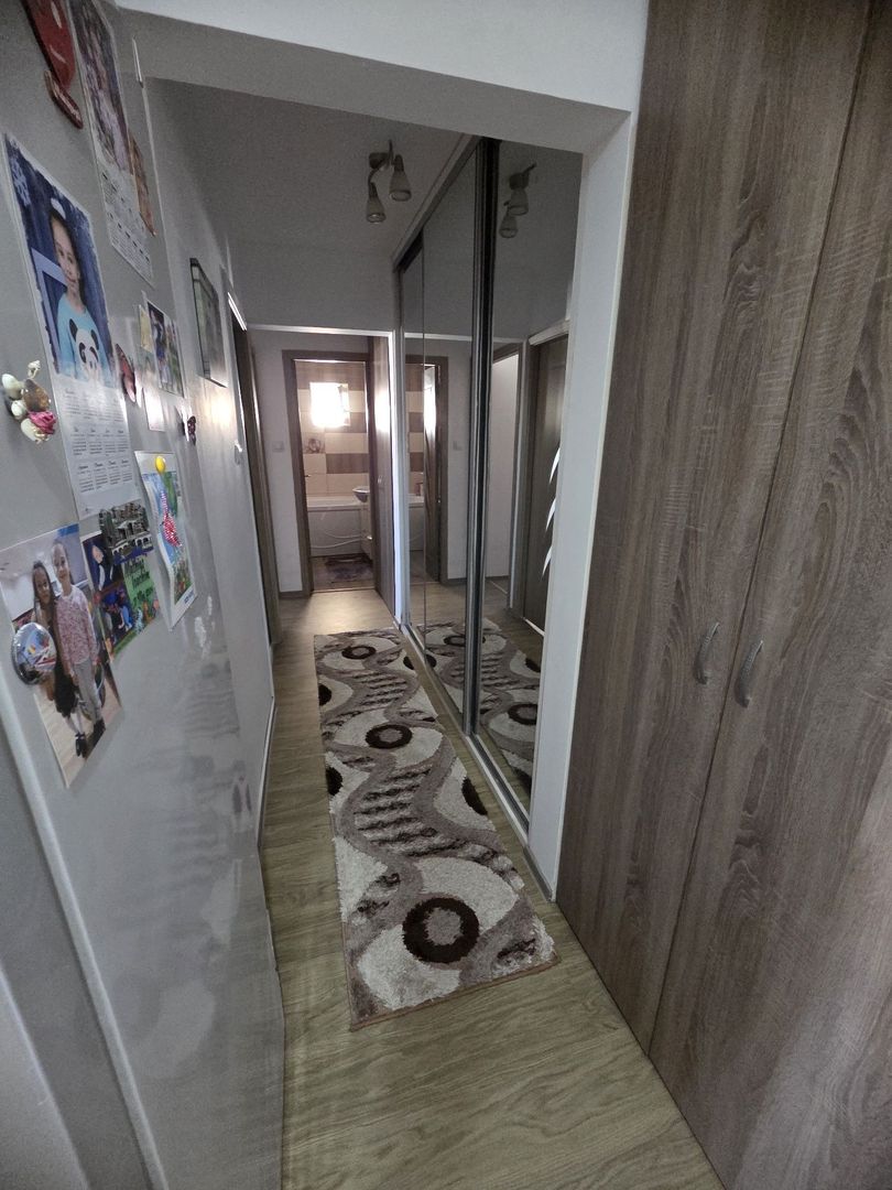 Apartament 3 camere, decomandat, etaj 4/4, Micro 16 - Poză 5