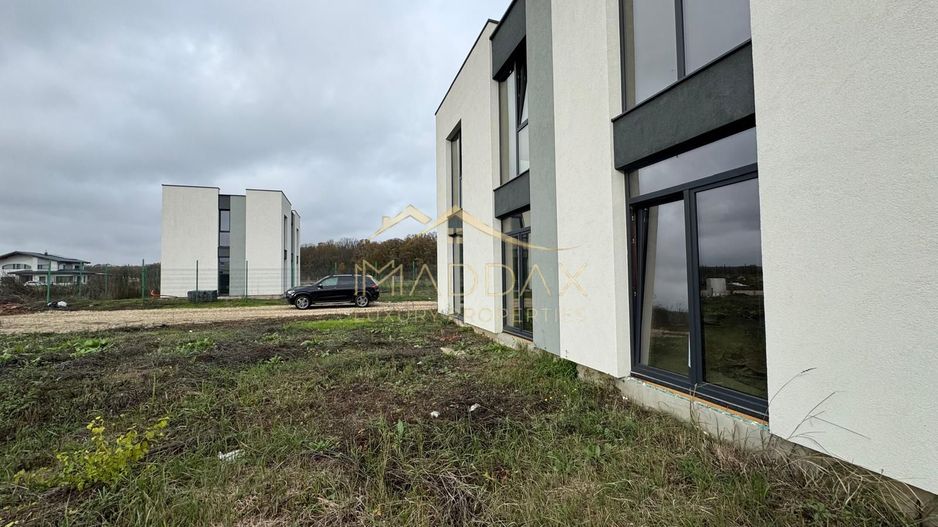 Vila balotesti - Poză 17