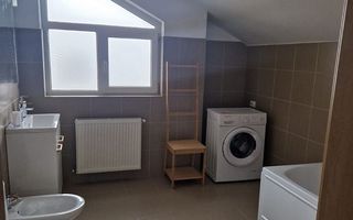 Apartament spațios cu 4 camere, în zona centrală Eroilor, Floresti. - Poză 9