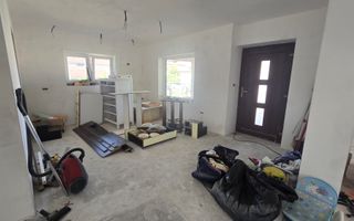 Casa 4 camere, 400 mp teren, Micesti - Poză 2