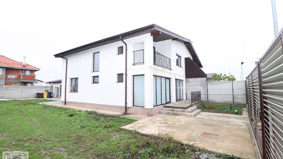 Soluție Locativă pentru Firme: Vilă cu Capacitate Mare în Ciorogarla - Poză 10