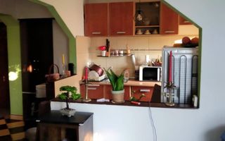 Apartament 2 camere 45 mp utili renovat etaj 3 in Cisnadie - Poză 5
