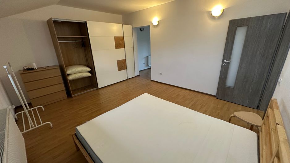 Casă / Vilă cu 4 camere de închiriat în zona Aradului - Poză 25