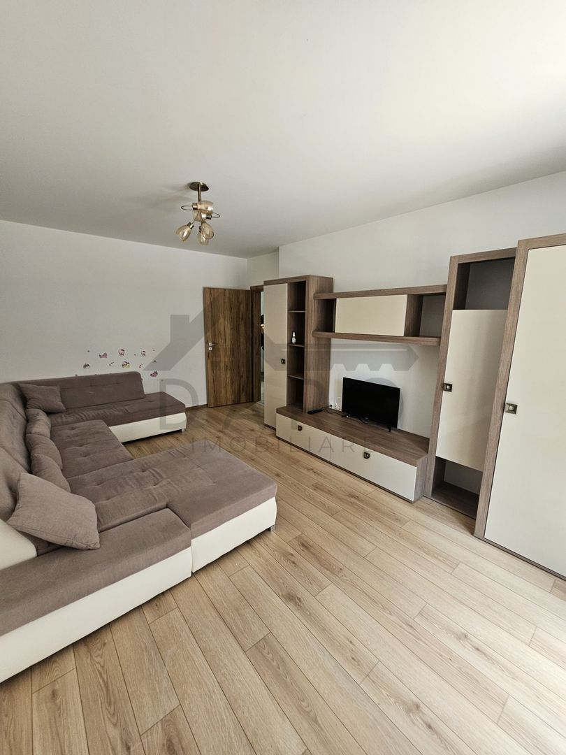 Proprietar Inchiriez apartament doua camere Maurer - Poză 7